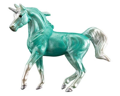 Breyer Mini Whinnie Unicorn Surprise Package - Image 2
